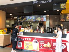 -麦当劳(中二横路店)