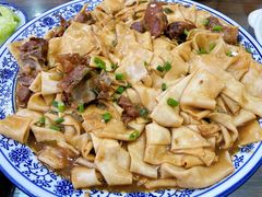 -壹阁胡羊焖饼(特色小吃街店)