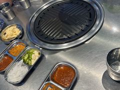 -哈哈碳都·牛肋条无限自助烤肉(台江万达店)