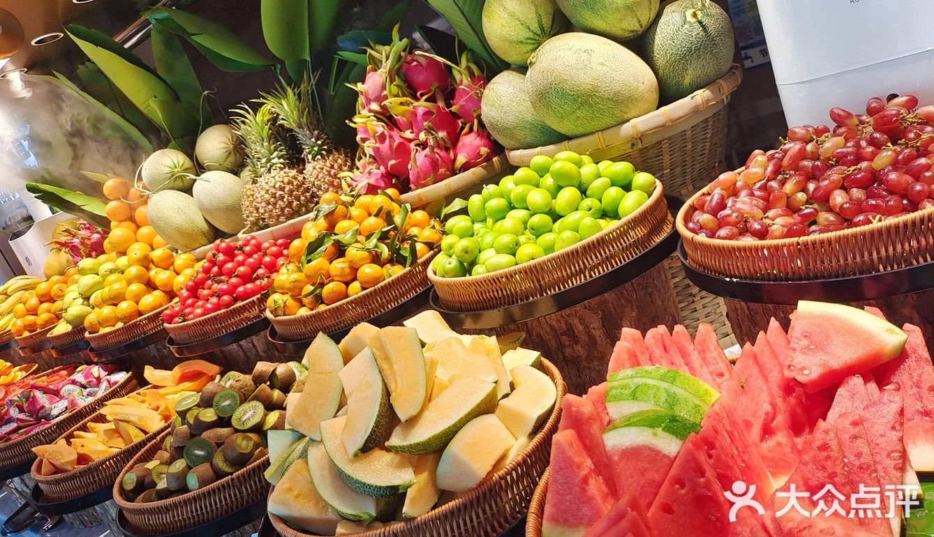 这是我吃的品种最丰富的自助餐，价格还不贵