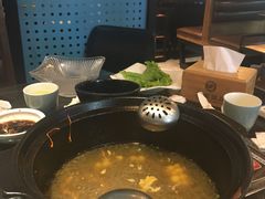 -东椰·海南椰子鸡火锅(朝阳门店)