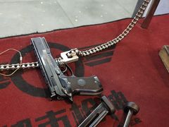 -都市枪神实弹射击俱乐部