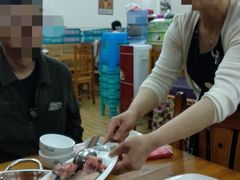 -苗伯妈酸汤火锅