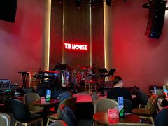 -TZ House音乐现场(来福士中心店)