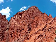 -天山神秘大峡谷