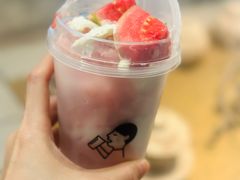 芭乐莓手炒冰-喜茶(深圳万象城黑金店)