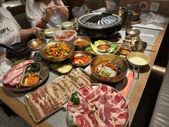 -草家酱蟹炭火烤肉店(珲春南路一店)
