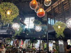 -临界音乐酒馆·小龙虾·江湖菜(华熙LIVE·鱼洞店)