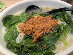 -蒙自源米线大王(东站店)