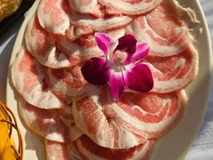 -鲜入围煮花胶鸡海鲜火锅