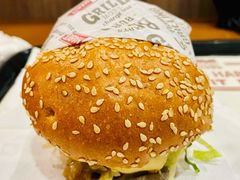 -The Habit Burger Grill 哈比特汉堡(世博店)