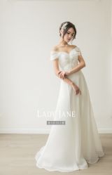 -Lady  Jane高端婚纱礼服馆