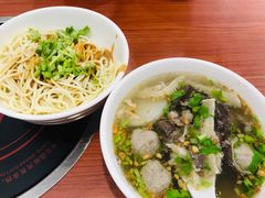 -阿波潮汕牛肉火锅·汤粉面(拱北店)