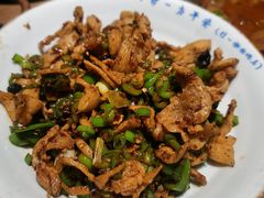 豆豉辣椒炒油渣-吃饭皇帝大土家民族菜(正大广场店)