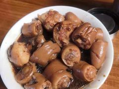 炖猪尾巴-金卯白肉罩火烧