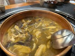 云南菌菇汤-阿山卓·野生菌火锅·纳西火塘烤肉