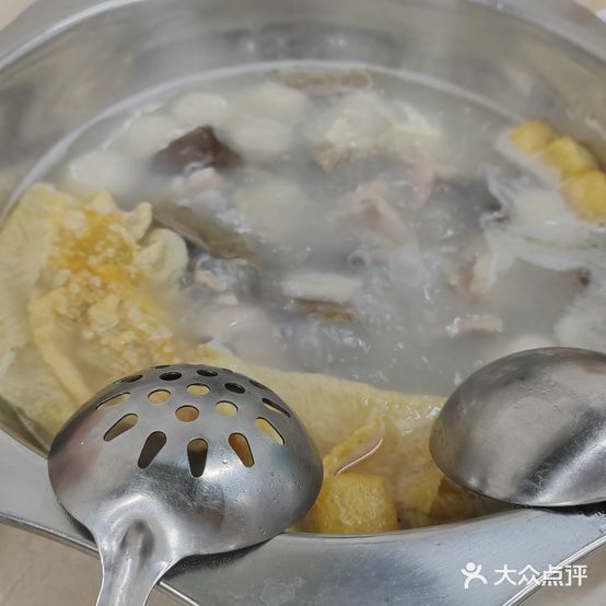 郑记永春五里街咯摊北门店