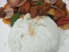 菠萝咕噜肉烩饭-煲煲掂风味煲仔饭餐厅(西区店)