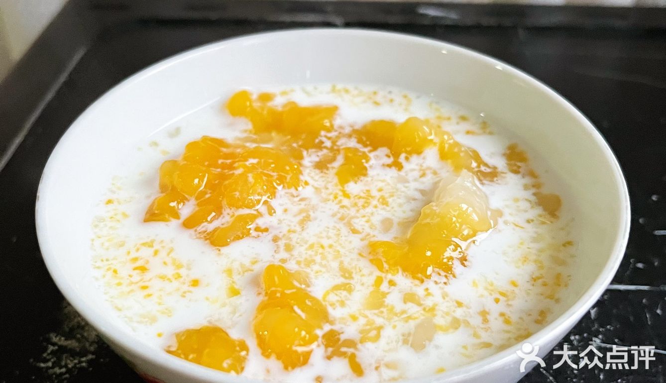 金耳牛奶羹