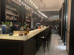 -卡佩罗意大利餐厅及酒吧Al Cappello Trattoria