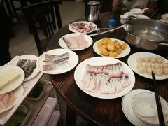 -正能量脆肉鲩火锅