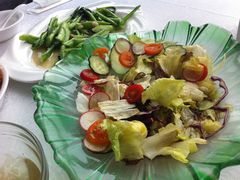 拌菜-八府香鸭·啫啫煲(华山路店)