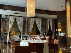 靠窗位-北京金融街丽思卡尔顿酒店·意味轩 Cepe