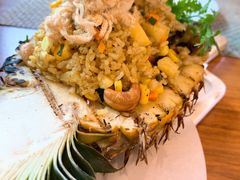 -Chom Cafe and Restaurant