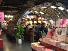 -西西弗书店(三峡广场湟恩新纪元购物广场店)