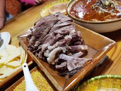 手扒肉-老阿妈乌海蒙餐馆(锦馨园小区店)