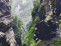-龙水峡地缝景区