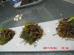 菌香贝裙-邓丽君音乐主题餐厅