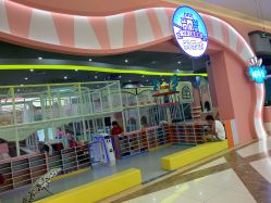 -雅乐达儿童乐园(海韵广场店)