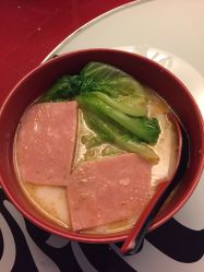 -挪娅婚纱摄影皇家会所
