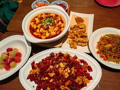 -肆海小川菜酒馆Wine Bistro (青年路店)