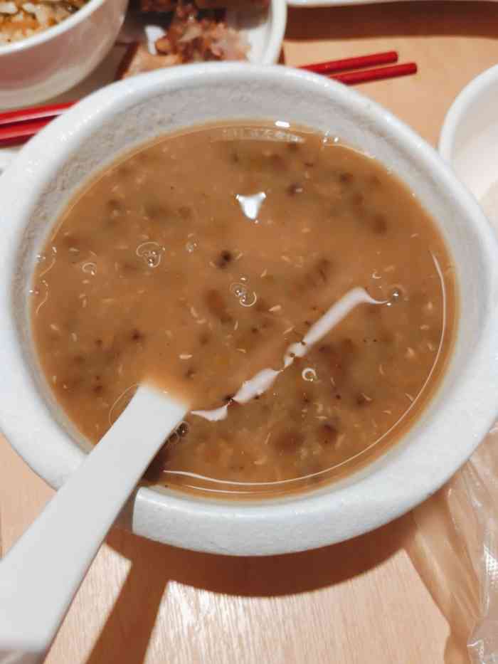 大师兄·手工面·西北菜(悦汇城店)-"[薄荷]环境:座位满挤的,基本多人