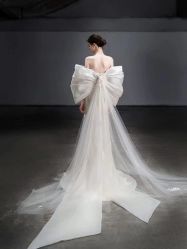 -Lady  Jane高端婚纱礼服馆
