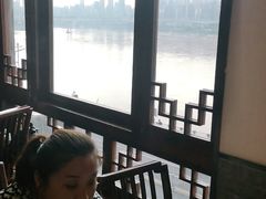 -小天鹅火锅·一线江景洪鼎旗舰店(洪崖洞店)