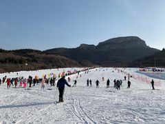 -济南卧虎山滑雪场