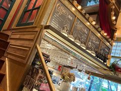 -玛格萝妮比萨屋(四平店)