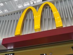 -麦当劳(深圳北站B2检票口楼上)
