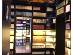 -钟书阁(松江泰晤士小镇店)