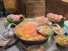 -楠小云·云南鲜菌·鲜牛自助火锅(九眼桥店)