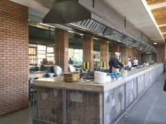 自助取餐区-食家鸽园