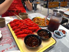 -肥肥虾庄·金牌油焖大虾(杨园滨江时代walk店)