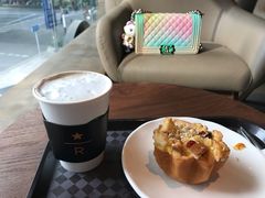 燕麦布丁面包+脱脂奶拿铁-星巴克臻选(南京艾尚天地店)