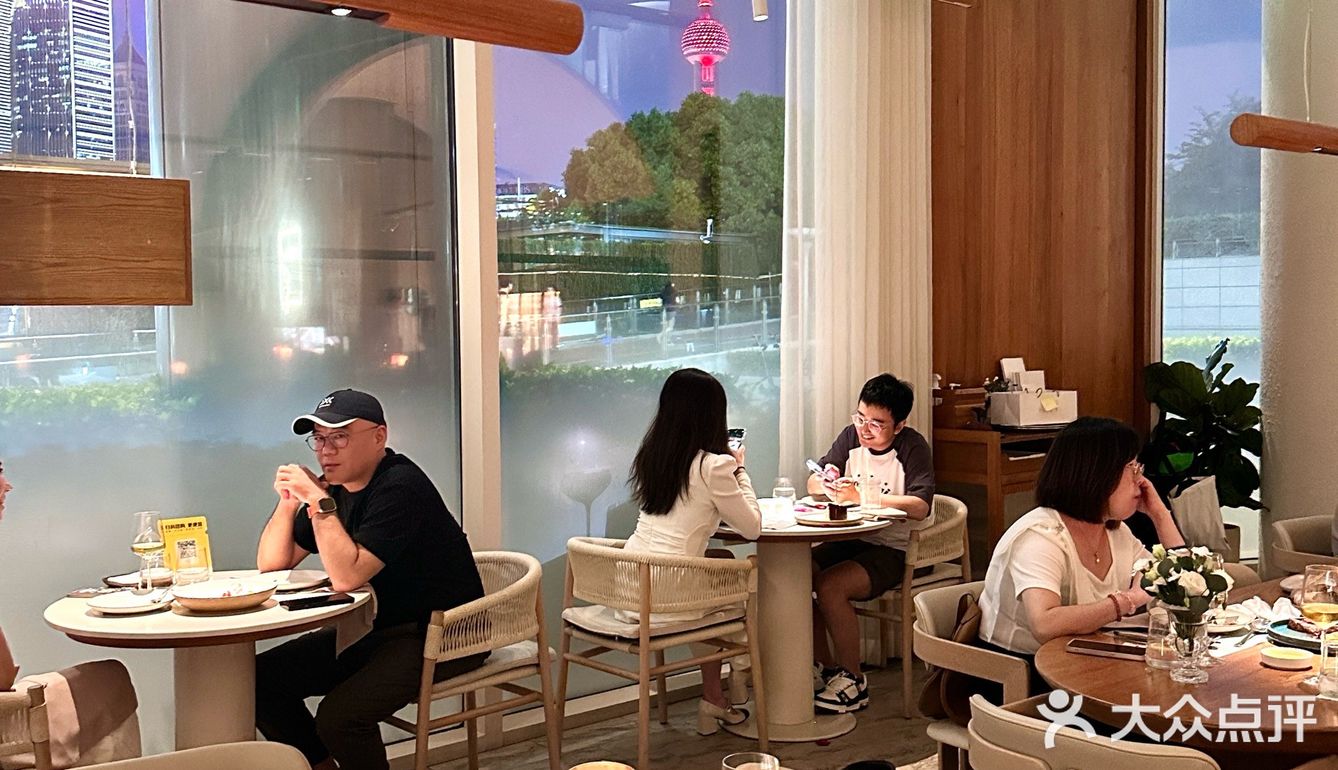 上海！好美！！但分手饭… 