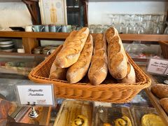 -Le Banneton Café French Bakery