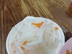 酸萝卜-老兵牛蹄店(下沙店)