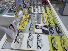 -沫芮眼镜·蔡司·依视路·尼康明月(环创店)